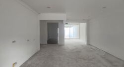 Hillcrest Park (D11), Retail #563946661